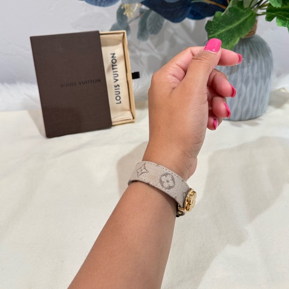 BUNDLE OF 2✨Louis Vuitton Minilin Wish Bracelet & Blooming Bracelet - Picture 13 of 16